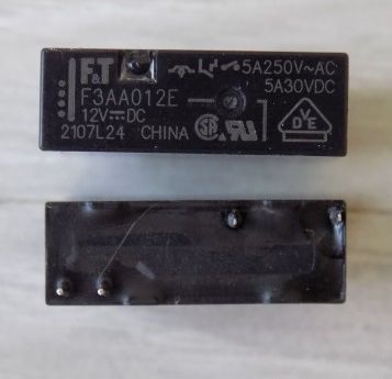 F3AA012E реле Fujitsu 12V 5A/250V, фото маркування
