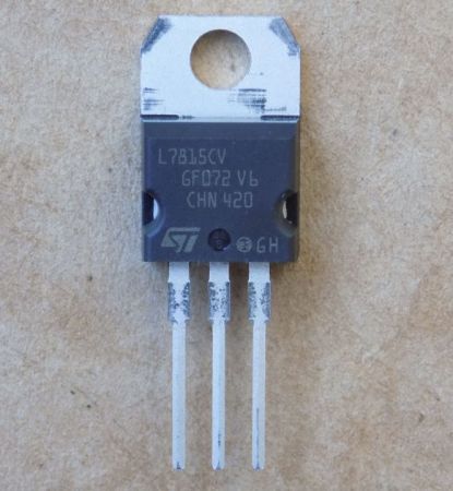 mikroshema-l7815cv Мікросхема L7815CV оригінал , TO220 - Зображення 1