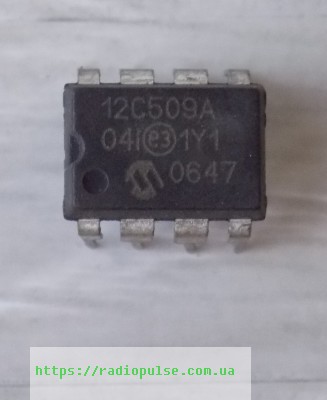 mikroshema-pic12c509a-04i-p-12c509a-04i-dip8 Мікросхема PIC12C509A-04I/P ( 12C509A-04I ) , DIP8 - Зображення 1